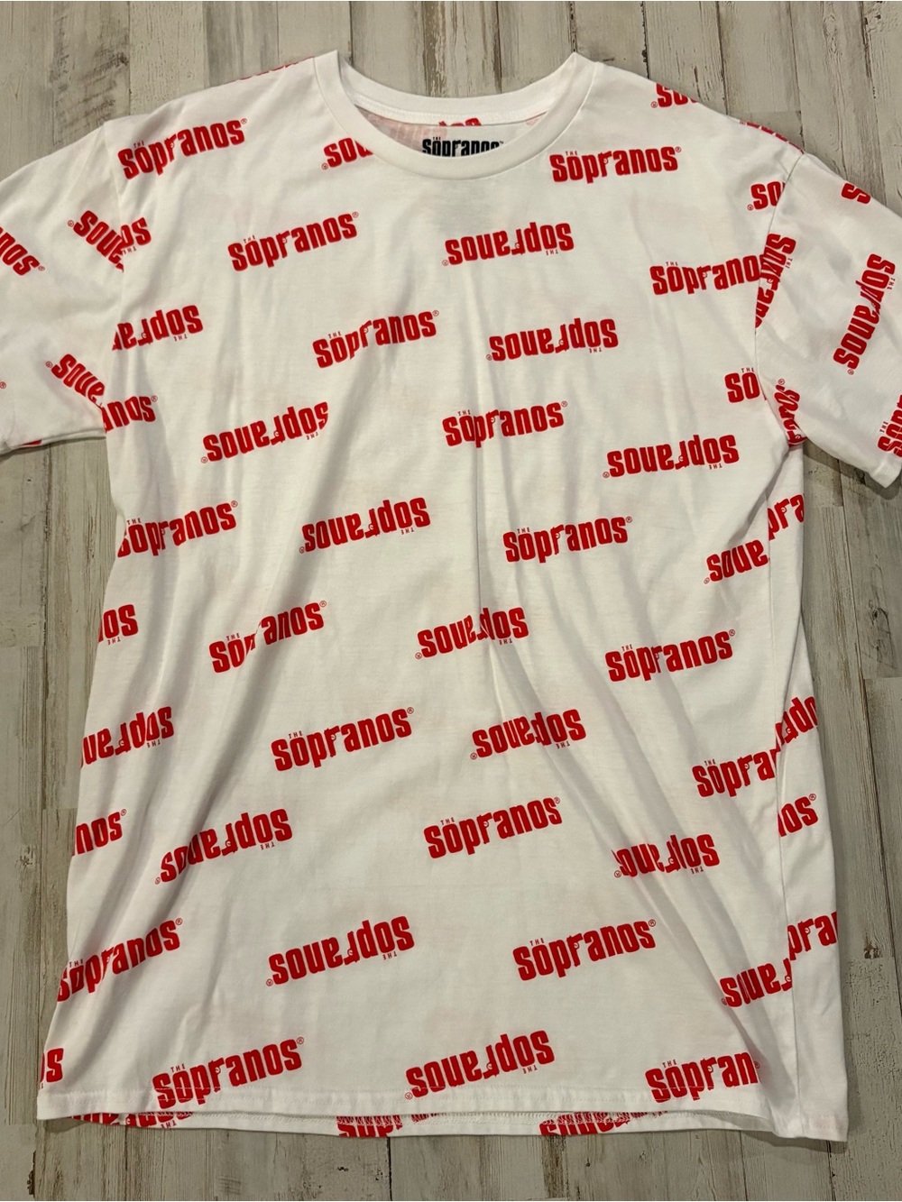Soprano Logo Graphic T‑Shirt — White with Red Print XL